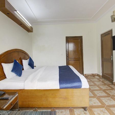 Hotel The Eden Park Noida Extérieur photo