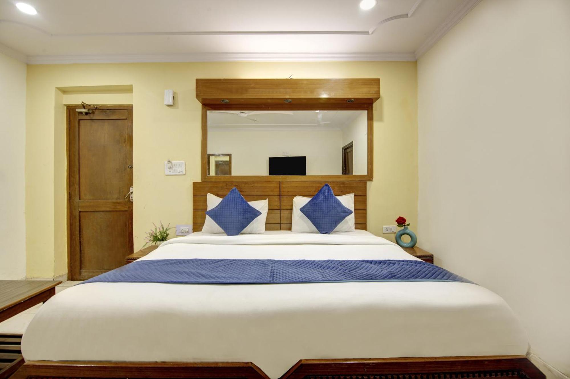 Hotel The Eden Park Noida Extérieur photo