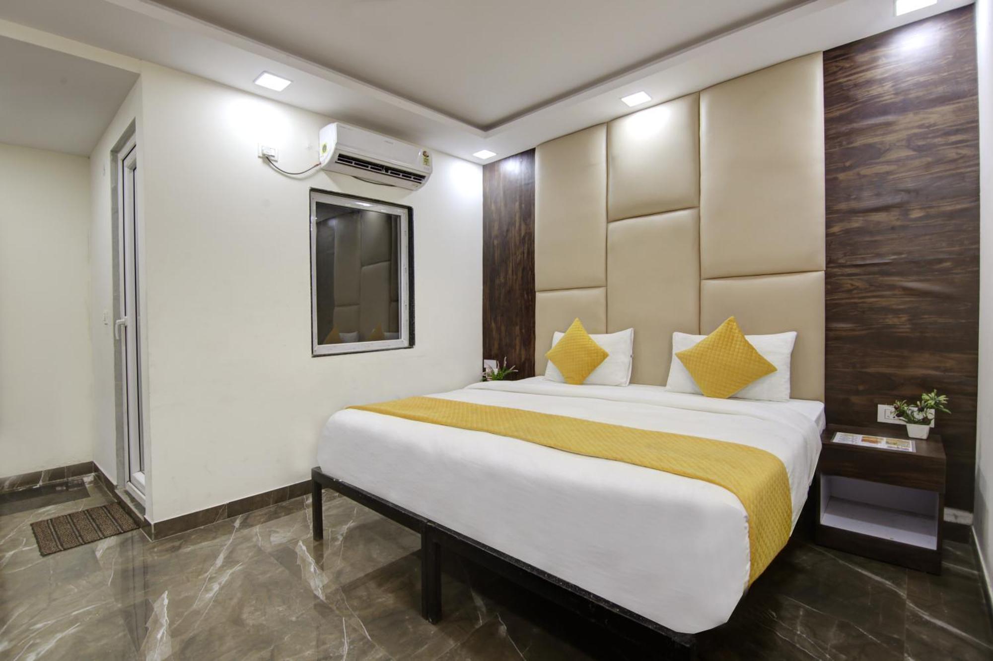 Hotel The Eden Park Noida Extérieur photo